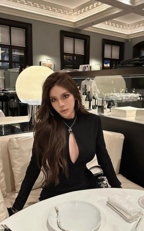 Harlow Whisper Your Dream Companion Awaits Tonight 1 Mis Fotos