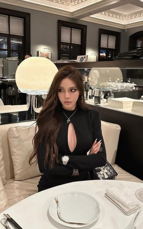 Harlow Whisper Your Dream Companion Awaits Tonight