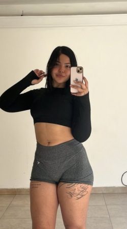 Experience Passion and Elegance with Daisy Velvet Tonight