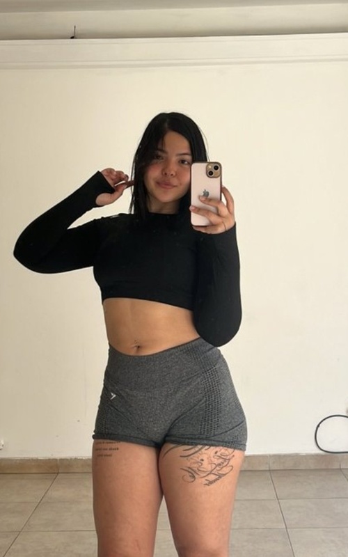 Experience Passion and Elegance with Daisy Velvet Tonight