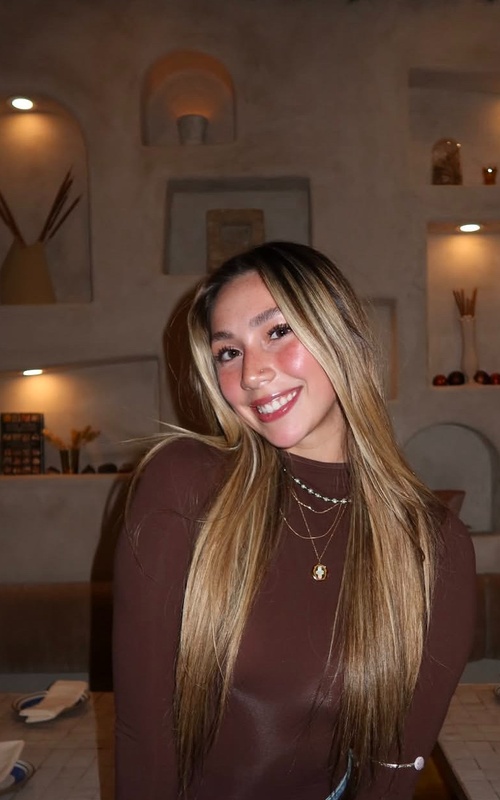 Experience Unforgettable Moments with Kiara Intense by Your Side